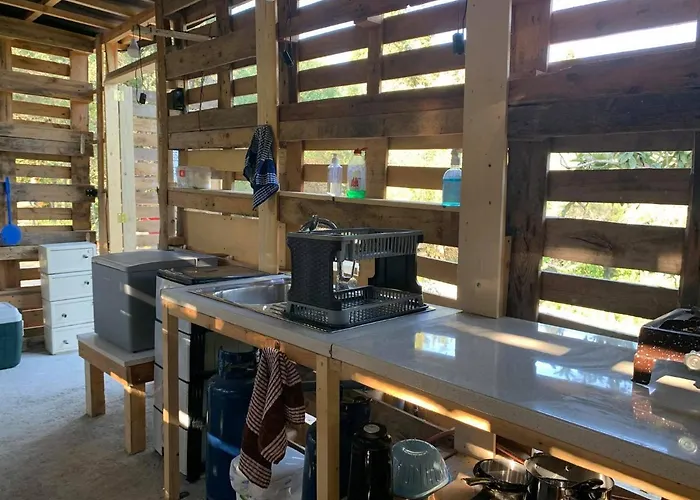 Olive Grove Oasis No4 Lodge